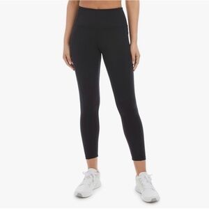 Danskin Women's Double Brushed 7/8 Legging
